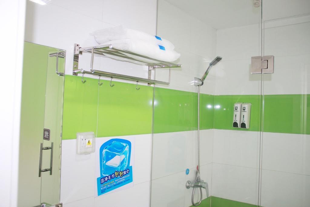 7Days Inn Guangzhou Jiaokou Subway Station 2Nd 部屋 写真