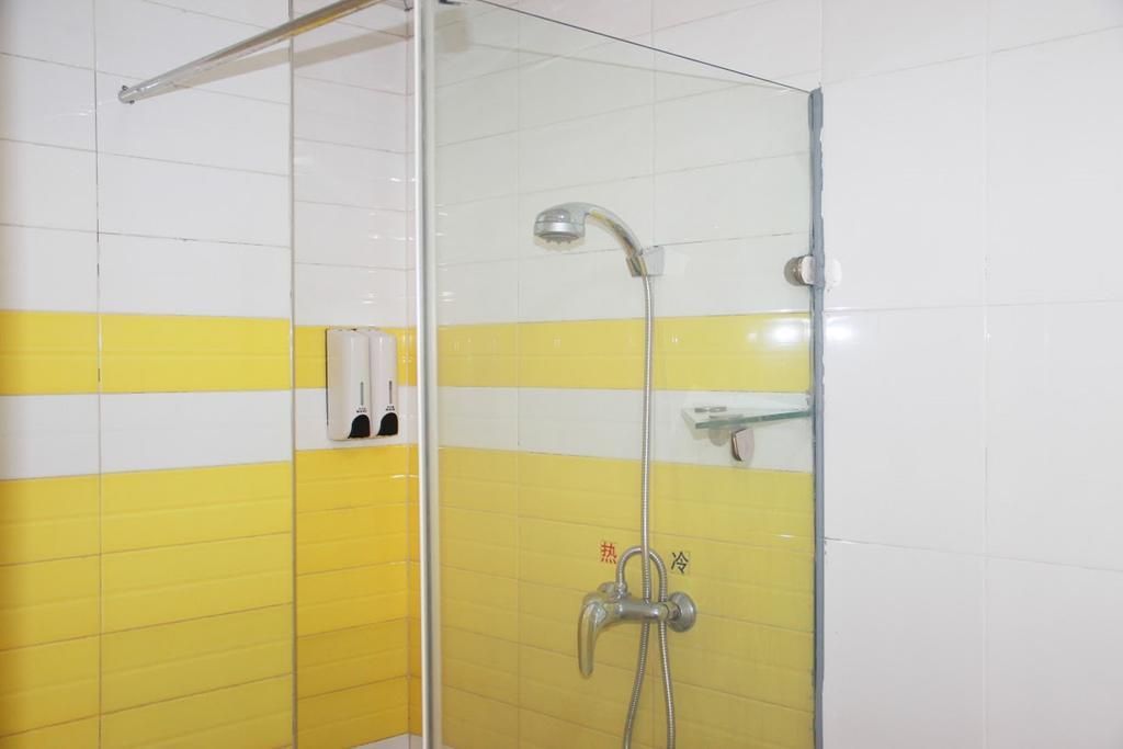 7Days Inn Guangzhou Jiaokou Subway Station 2Nd 部屋 写真